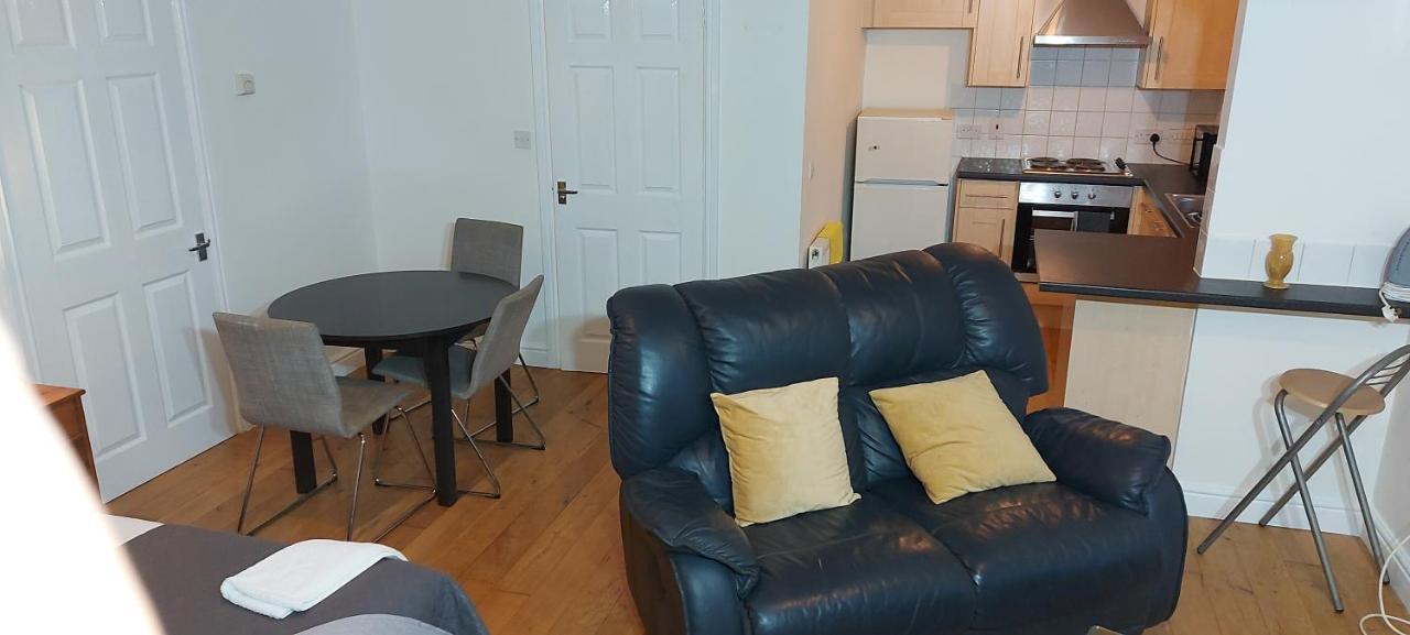 Metrolets 2 Daire Luton  Dış mekan fotoğraf